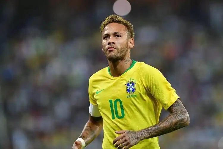 虽然他已经 虽然他已经